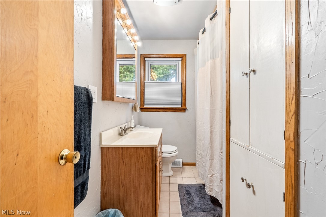 1206 Rose Avenue Girard OH 44420