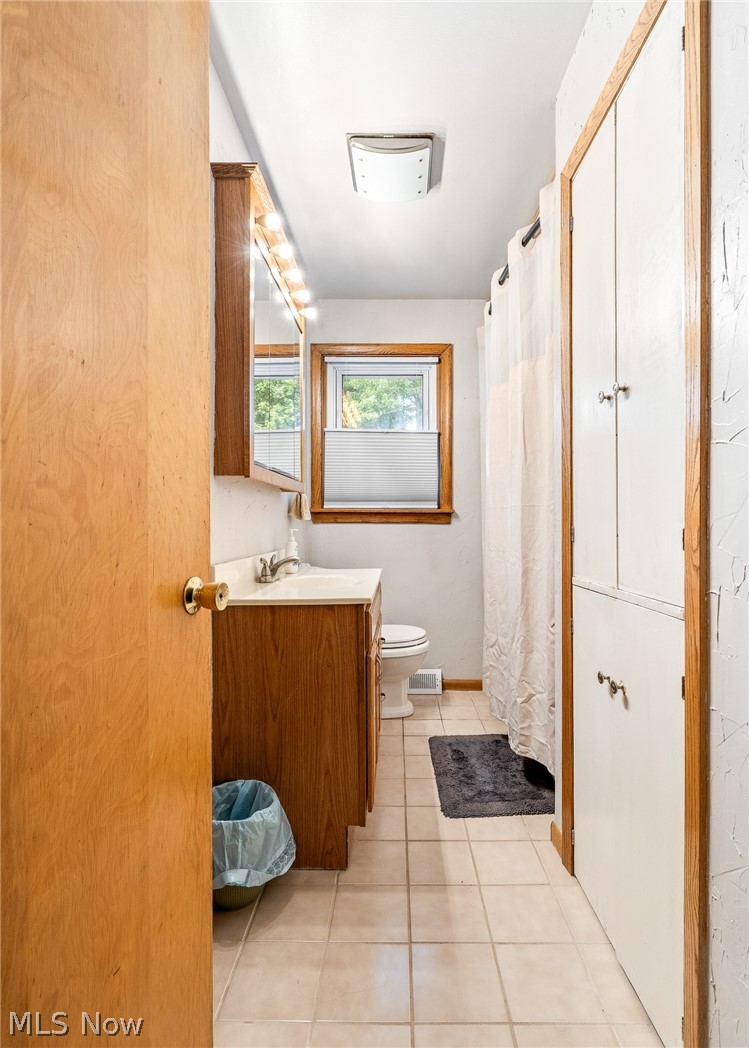 1206 Rose Avenue Girard OH 44420