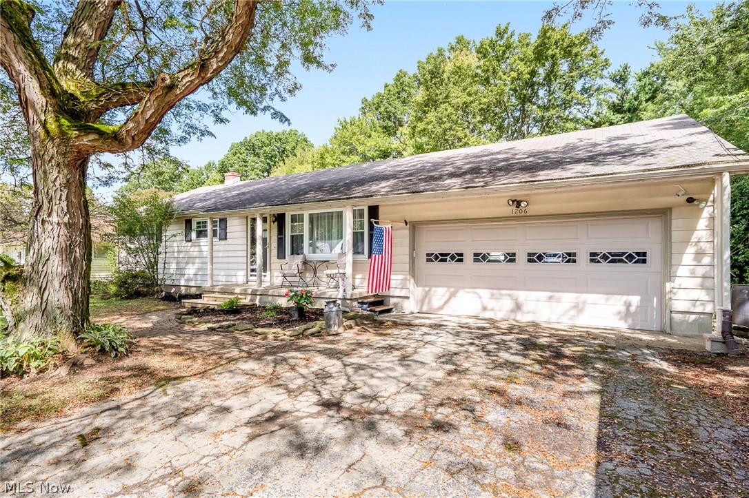 1206 Rose Avenue Girard OH 44420
