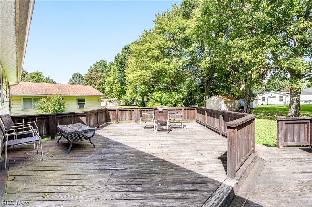 1206 Rose Avenue Girard OH 44420