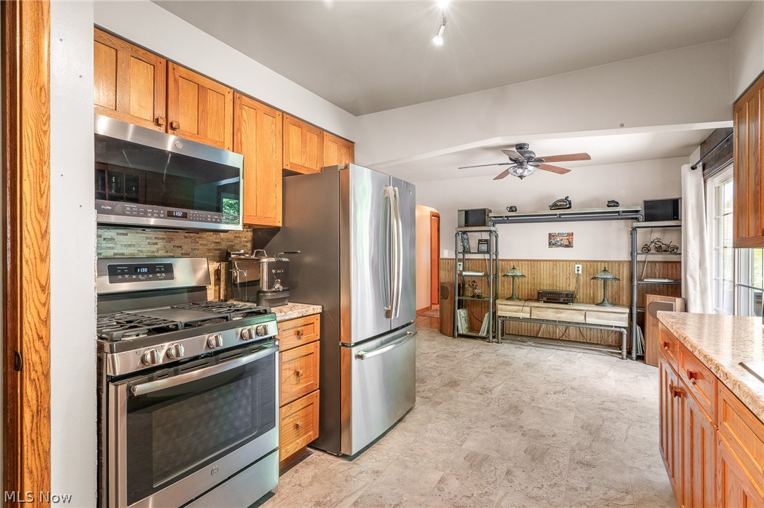 1206 Rose Avenue Girard OH 44420