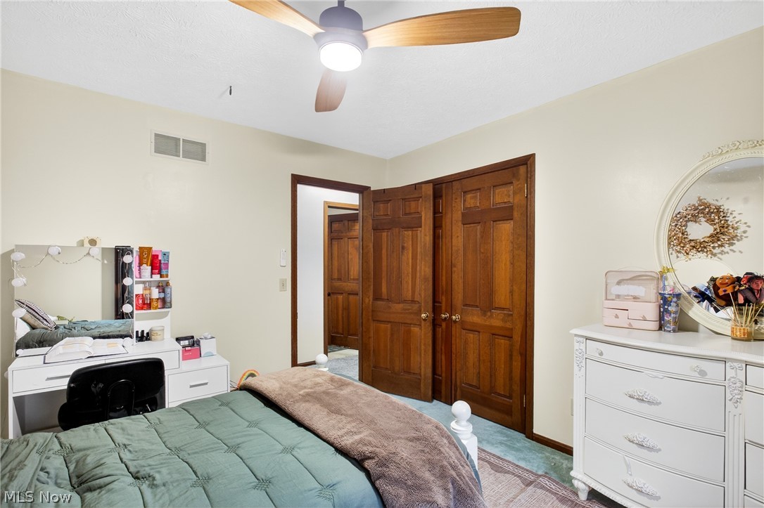 324 Old Oak Drive Cortland OH 44410