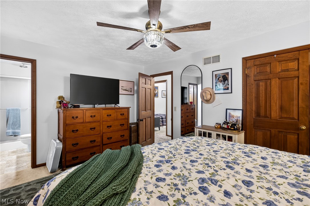 324 Old Oak Drive Cortland OH 44410