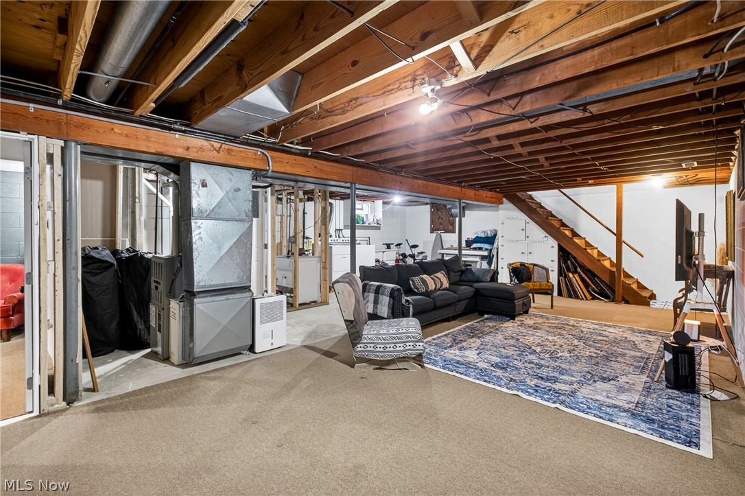 324 Old Oak Drive Cortland OH 44410