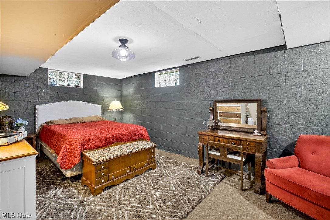 324 Old Oak Drive Cortland OH 44410
