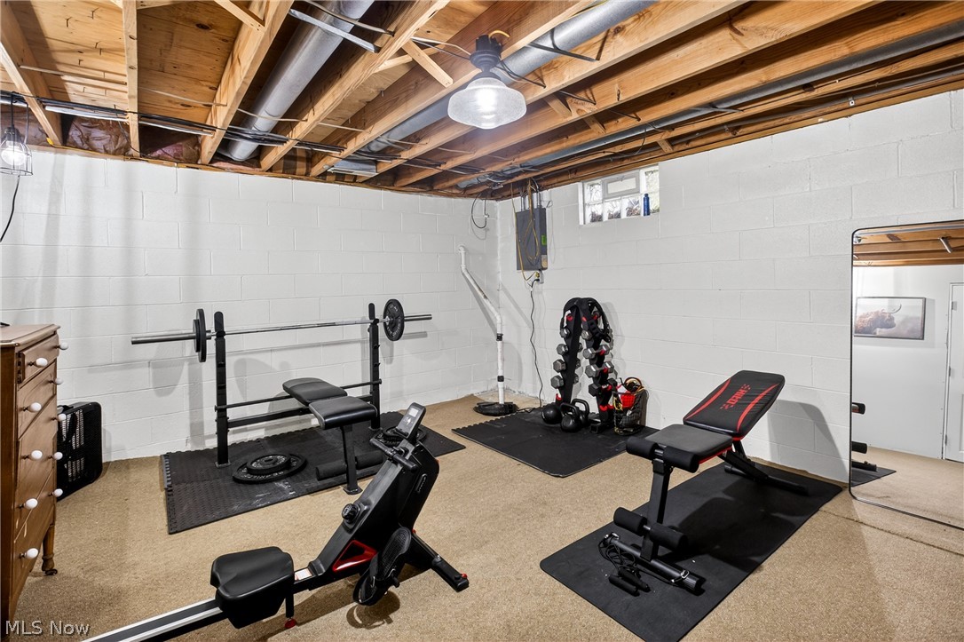 324 Old Oak Drive Cortland OH 44410