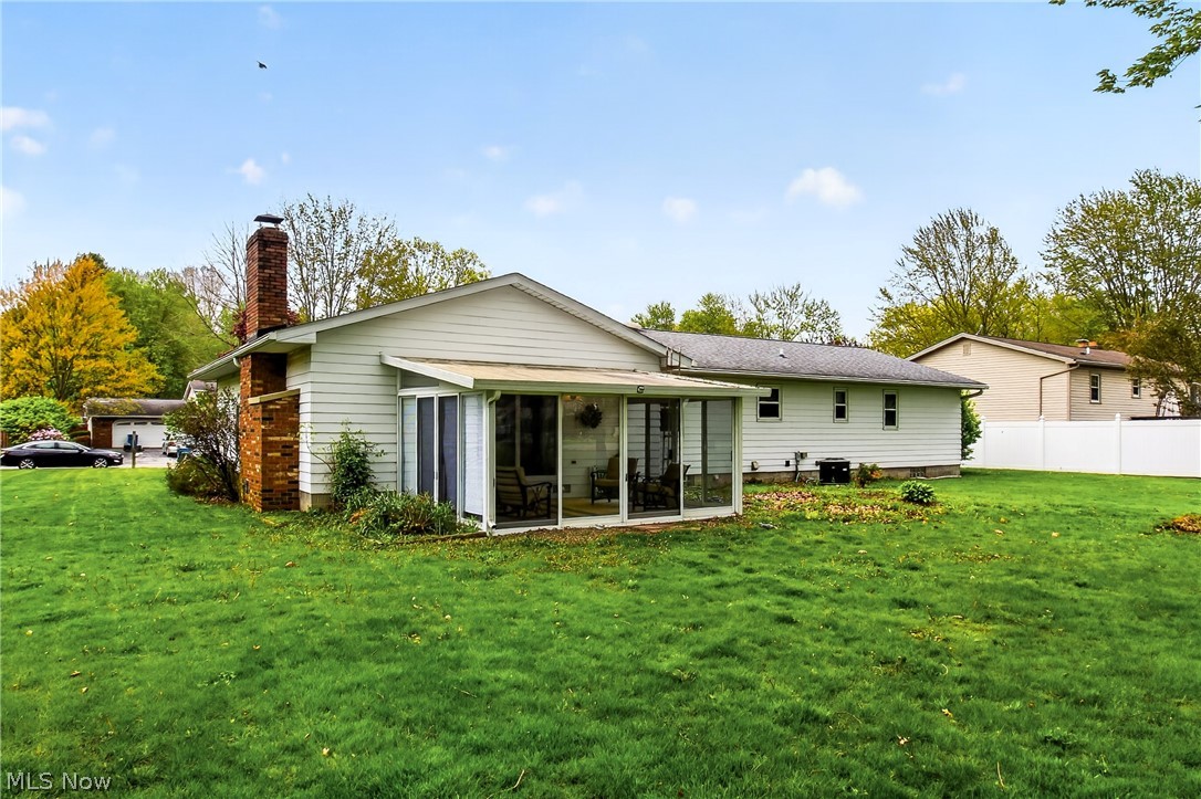 324 Old Oak Drive Cortland OH 44410