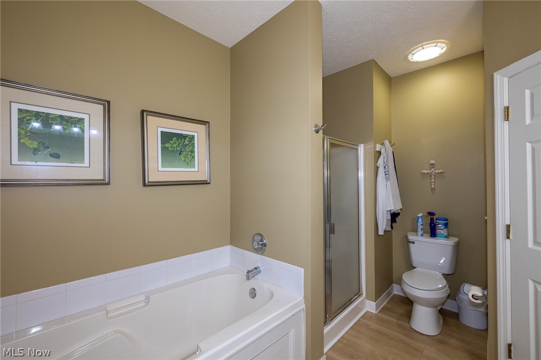 4261 Lake Harbour Way NW Avon OH 44011