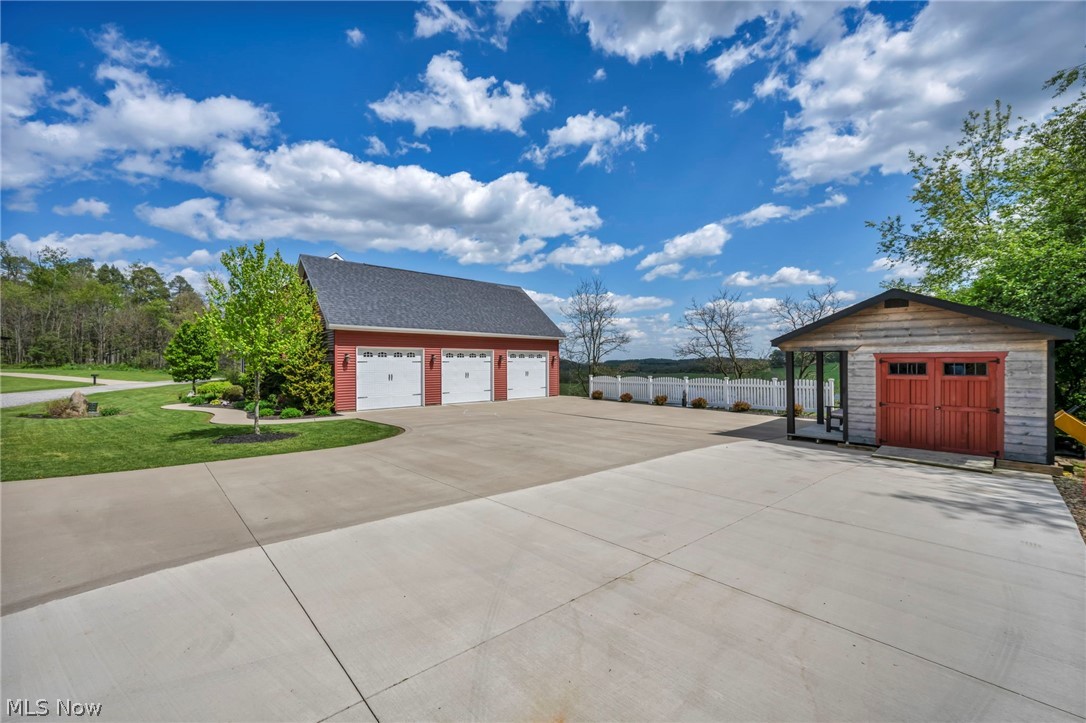 32181 Westward Way Lisbon OH 44432