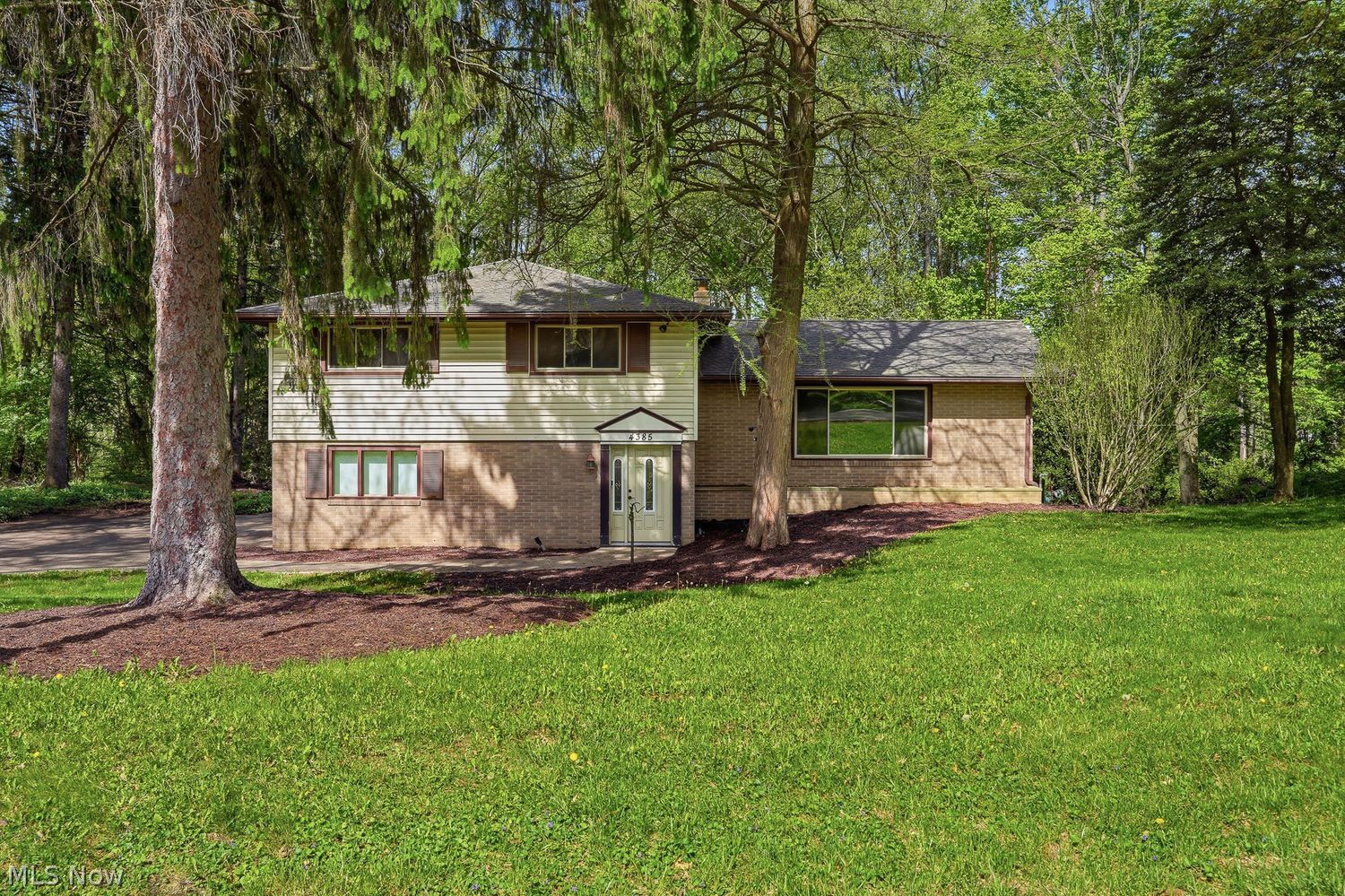 Canton OH, 4385 Parkdale Avenue NW