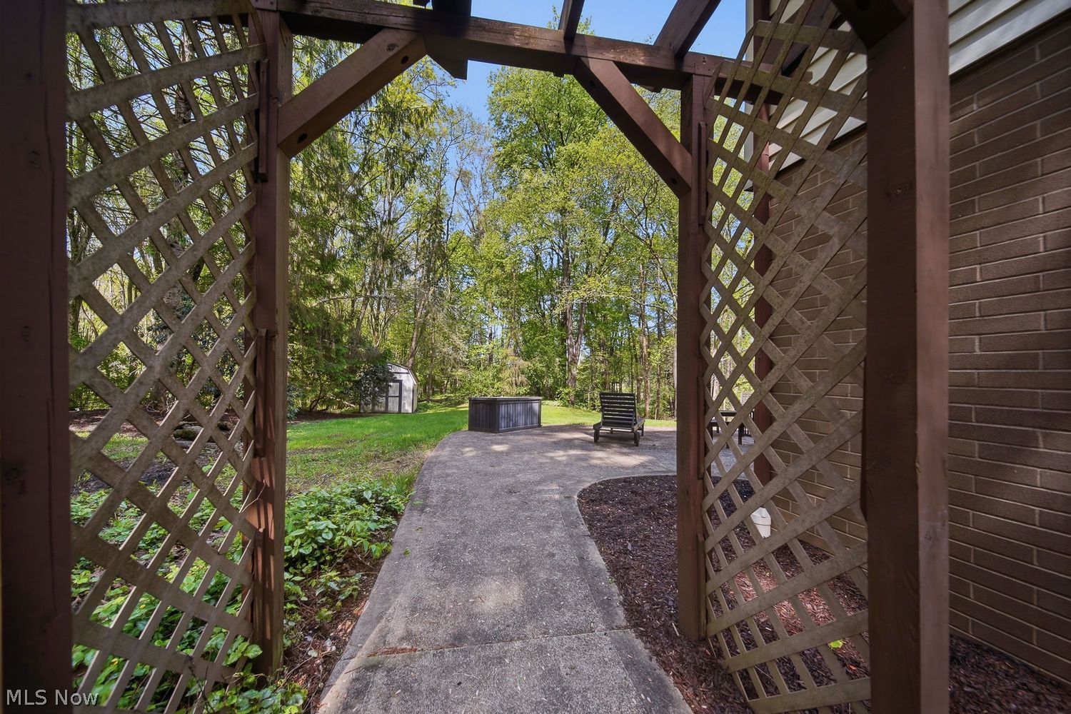 4385 Parkdale Avenue NW Canton OH 44718