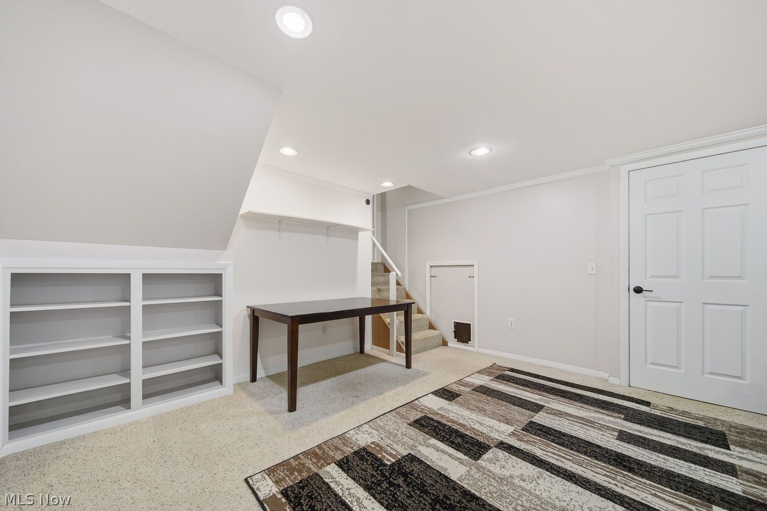 4385 Parkdale Avenue NW Canton OH 44718