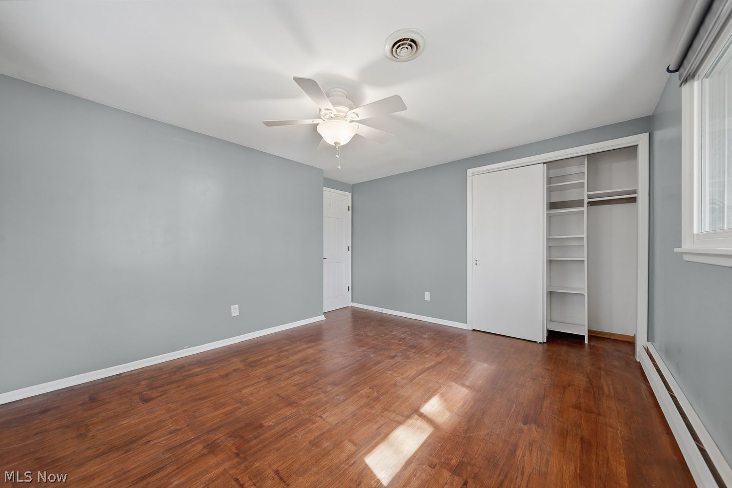 4385 Parkdale Avenue NW Canton OH 44718