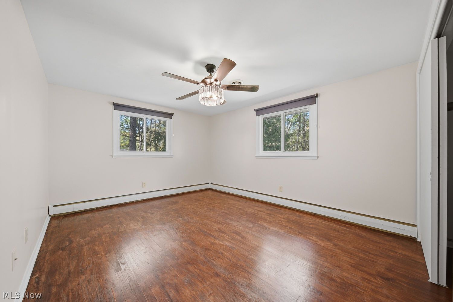 4385 Parkdale Avenue NW Canton OH 44718
