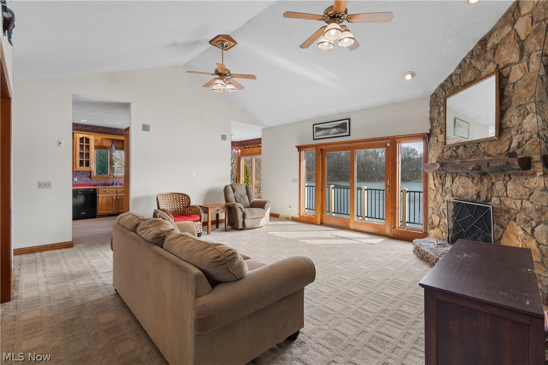 528 Roxbury Avenue NW Massillon OH 44646