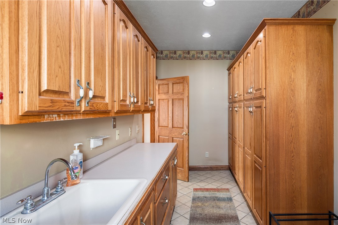 528 Roxbury Avenue NW Massillon OH 44646