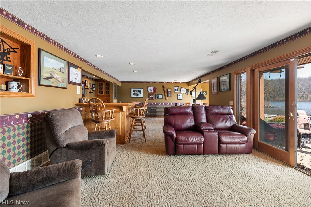 528 Roxbury Avenue NW Massillon OH 44646