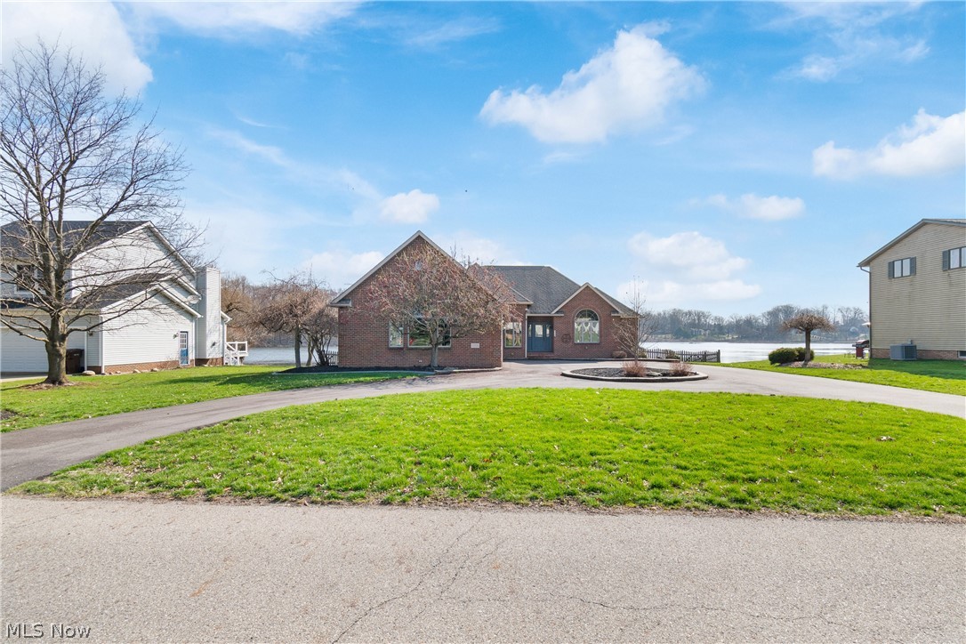 528 Roxbury Avenue NW Massillon OH 44646