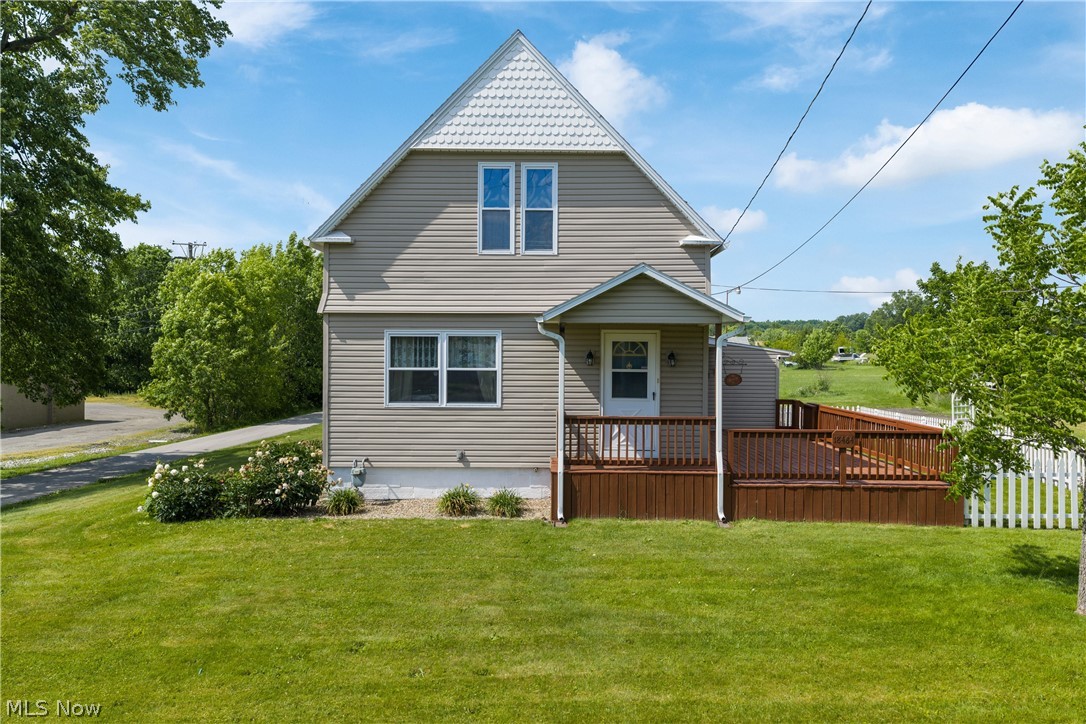 18464 5th Street Beloit OH 44609
