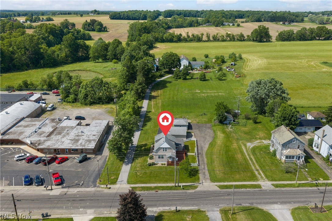 18464 5th Street Beloit OH 44609