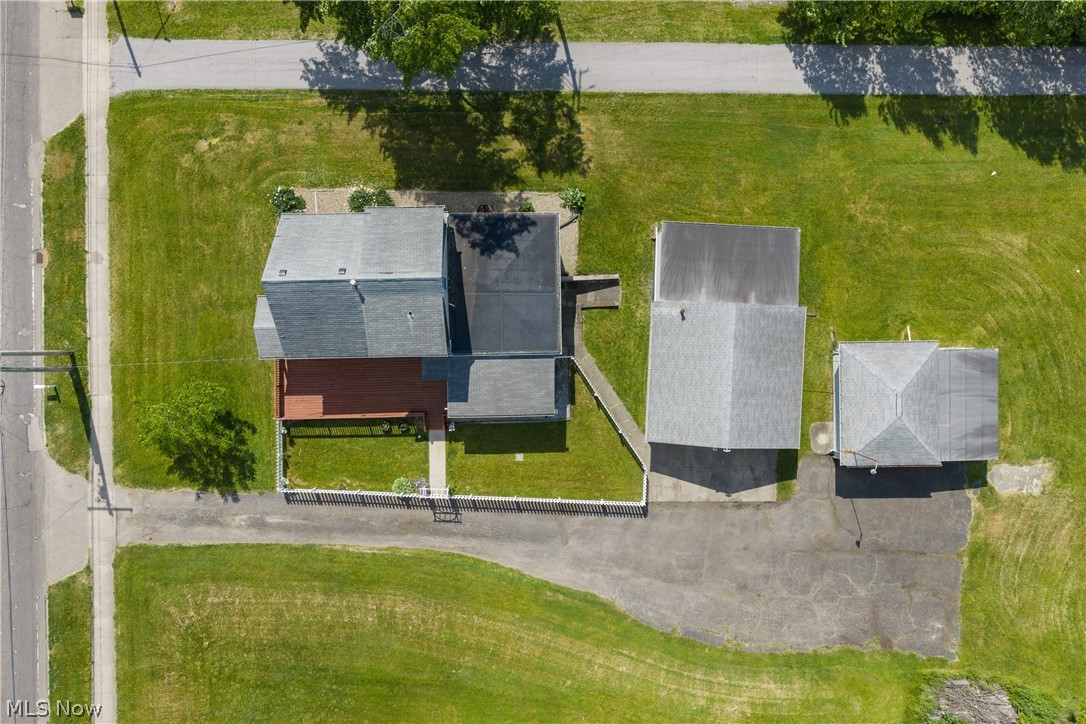 18464 5th Street Beloit OH 44609