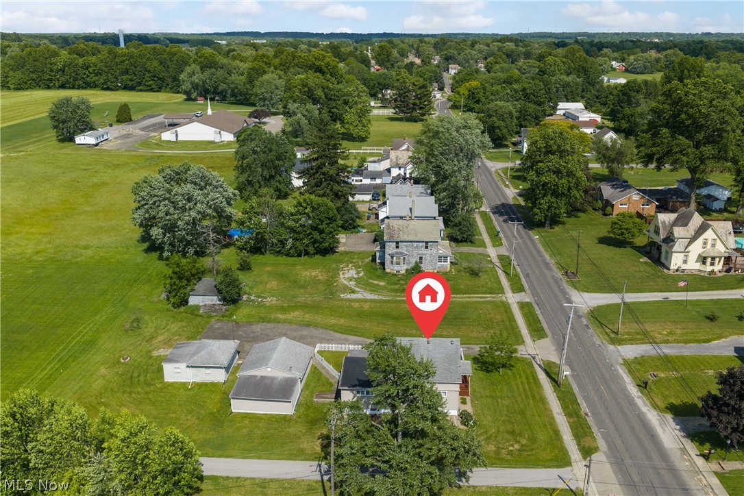 18464 5th Street Beloit OH 44609
