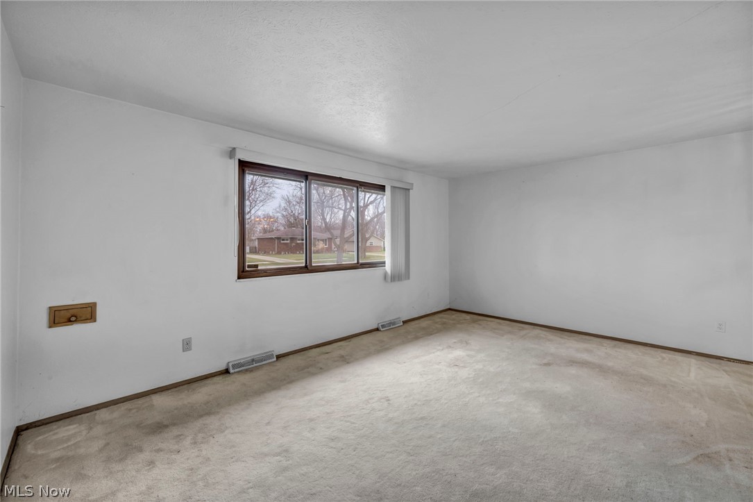 24419 Ronan Road Bedford Heights OH 44146