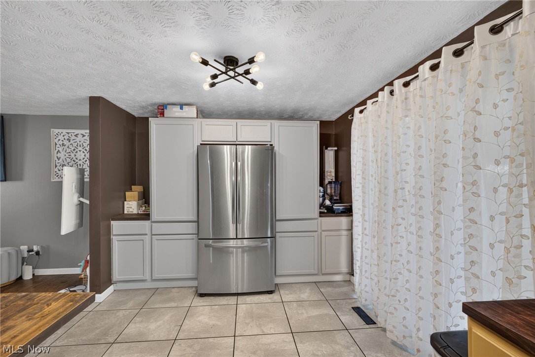 5124 Willow Crest Avenue Austintown OH 44515