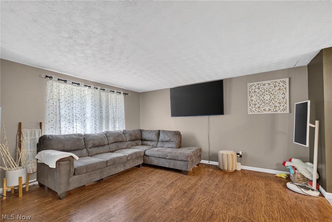 5124 Willow Crest Avenue Austintown OH 44515