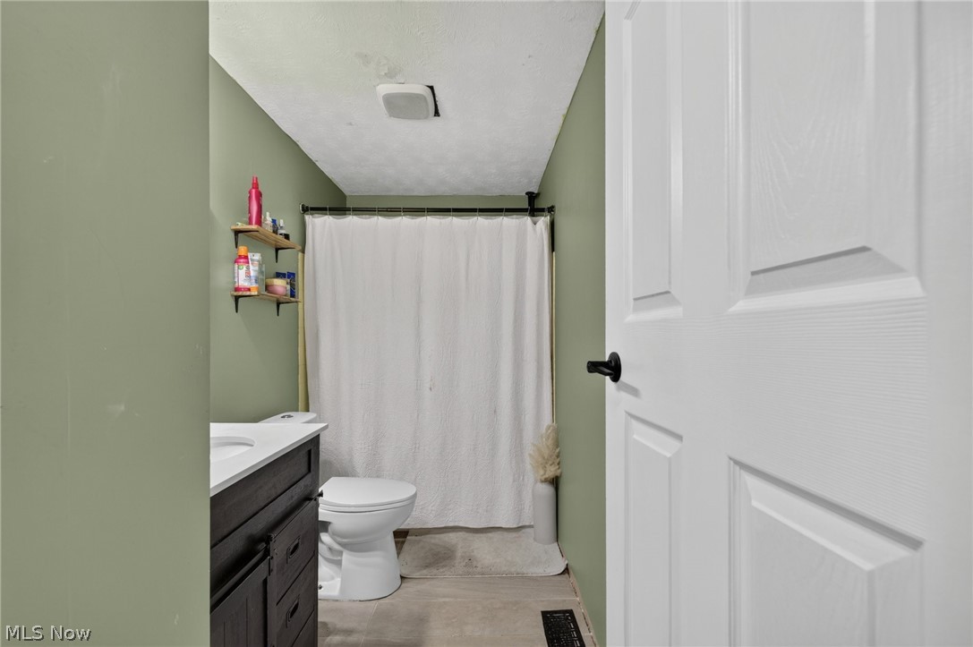 5124 Willow Crest Avenue Austintown OH 44515