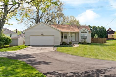 3008 Mount Pleasant Street NW North Canton OH 44720
