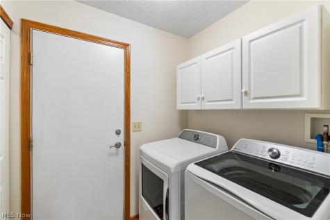 3008 Mount Pleasant Street NW North Canton OH 44720