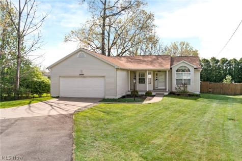 3008 Mount Pleasant Street NW North Canton OH 44720