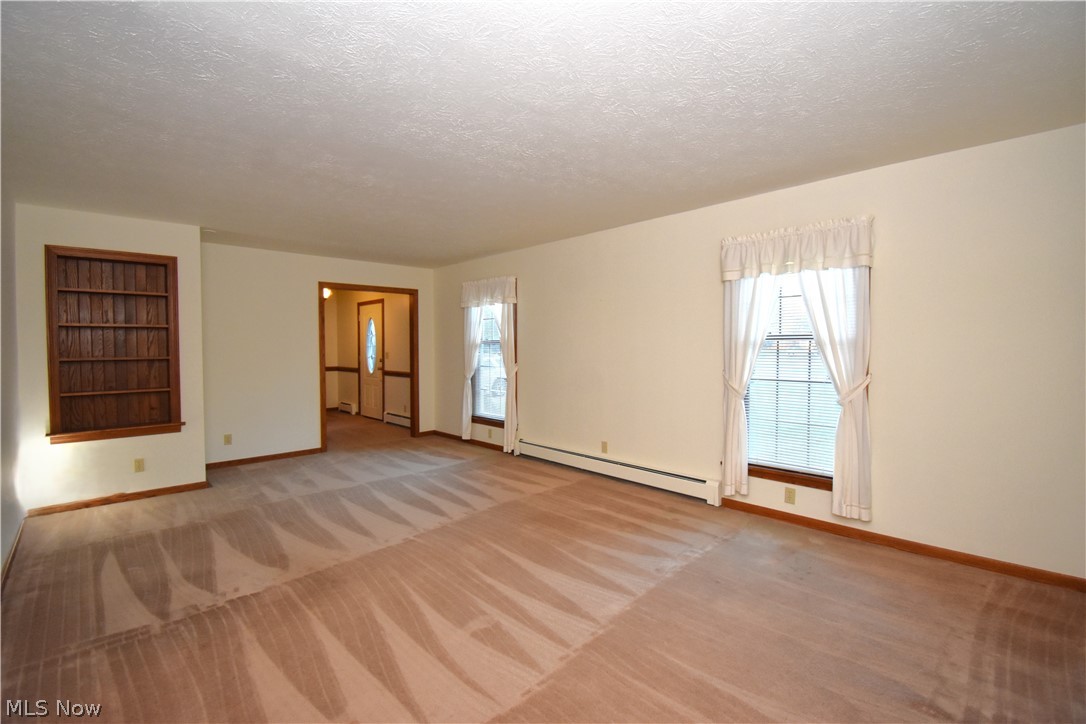 376 Centennial Drive Vienna OH 44473