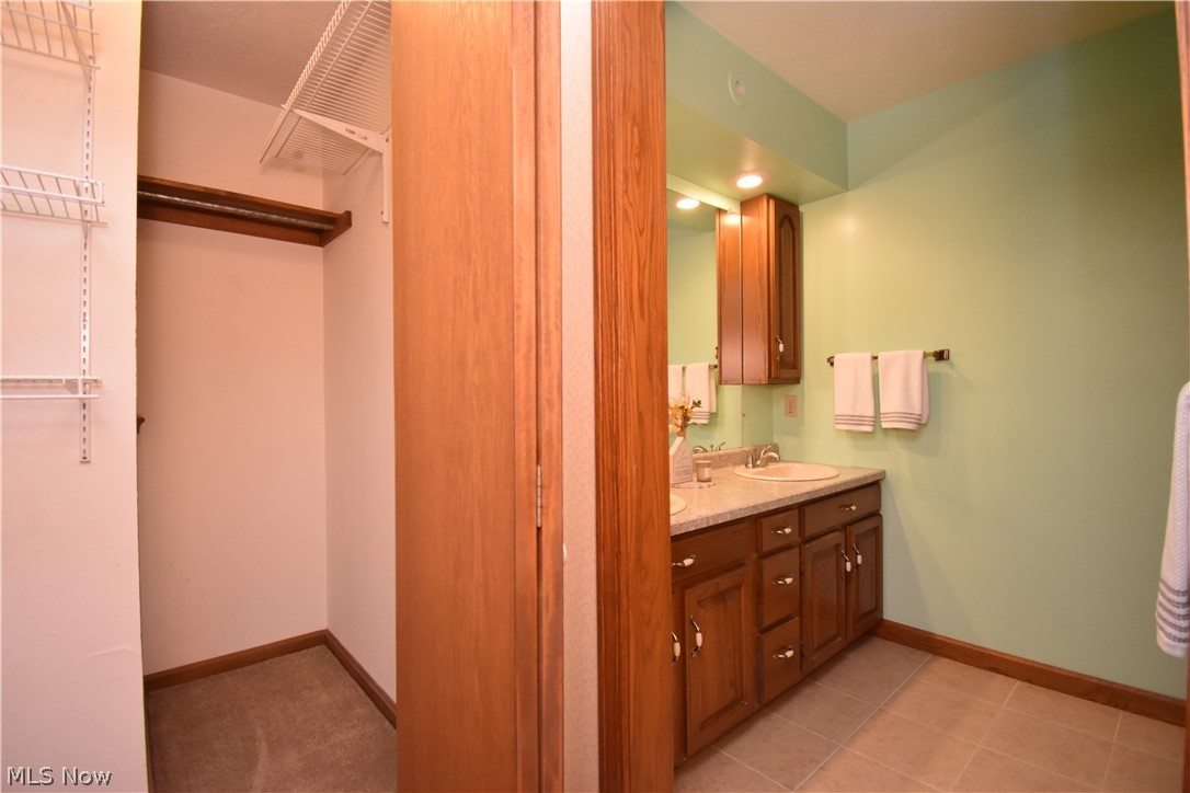 376 Centennial Drive Vienna OH 44473