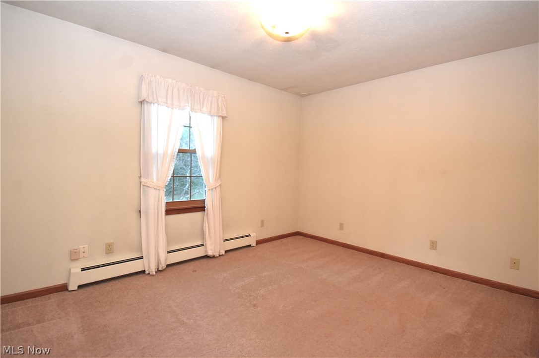 376 Centennial Drive Vienna OH 44473