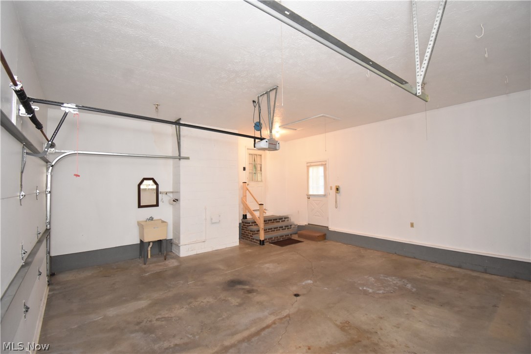 376 Centennial Drive Vienna OH 44473