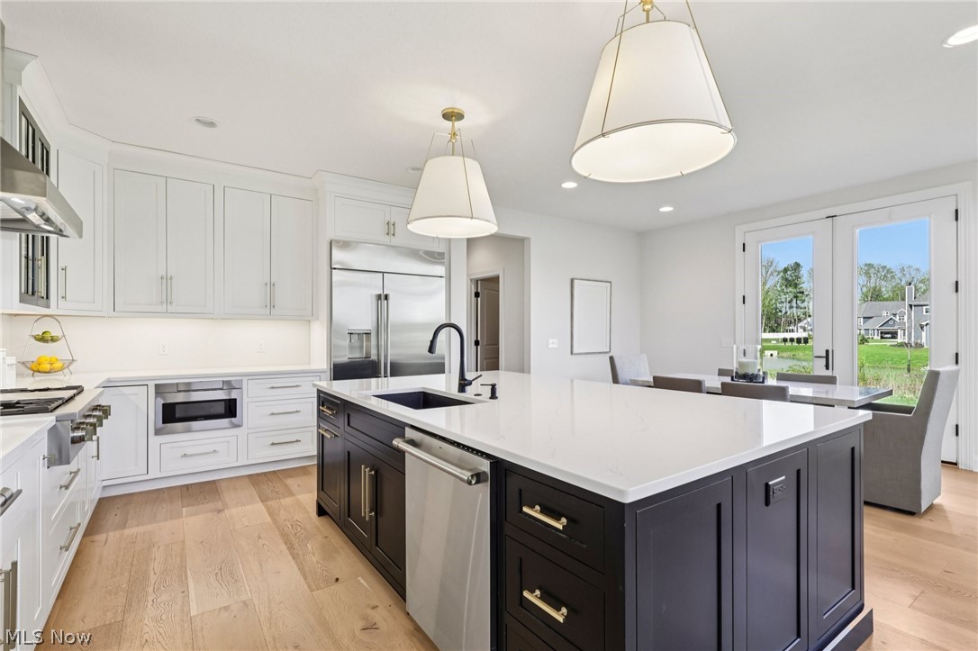 530 S Port Drive Avon Lake OH 44012