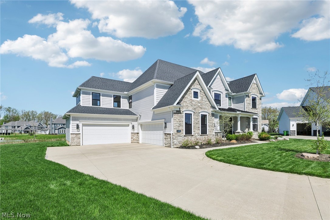530 S Port Drive Avon Lake OH 44012