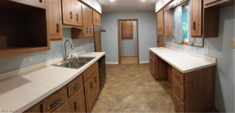 6382 Alderwood Road Parma Heights OH 44130