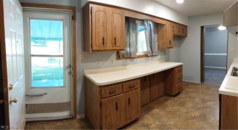 6382 Alderwood Road Parma Heights OH 44130