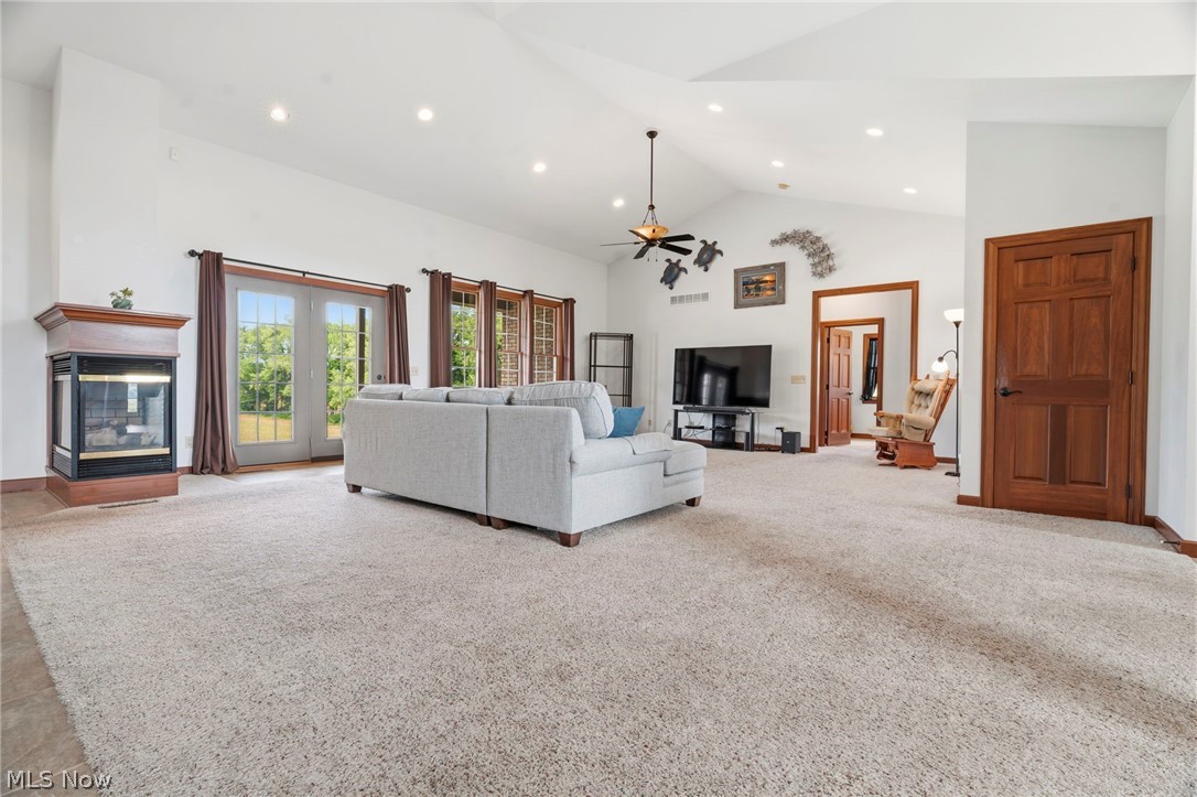 8233 Township Road 466 Lakeville OH 44638