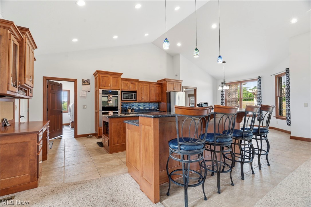 8233 Township Road 466 Lakeville OH 44638