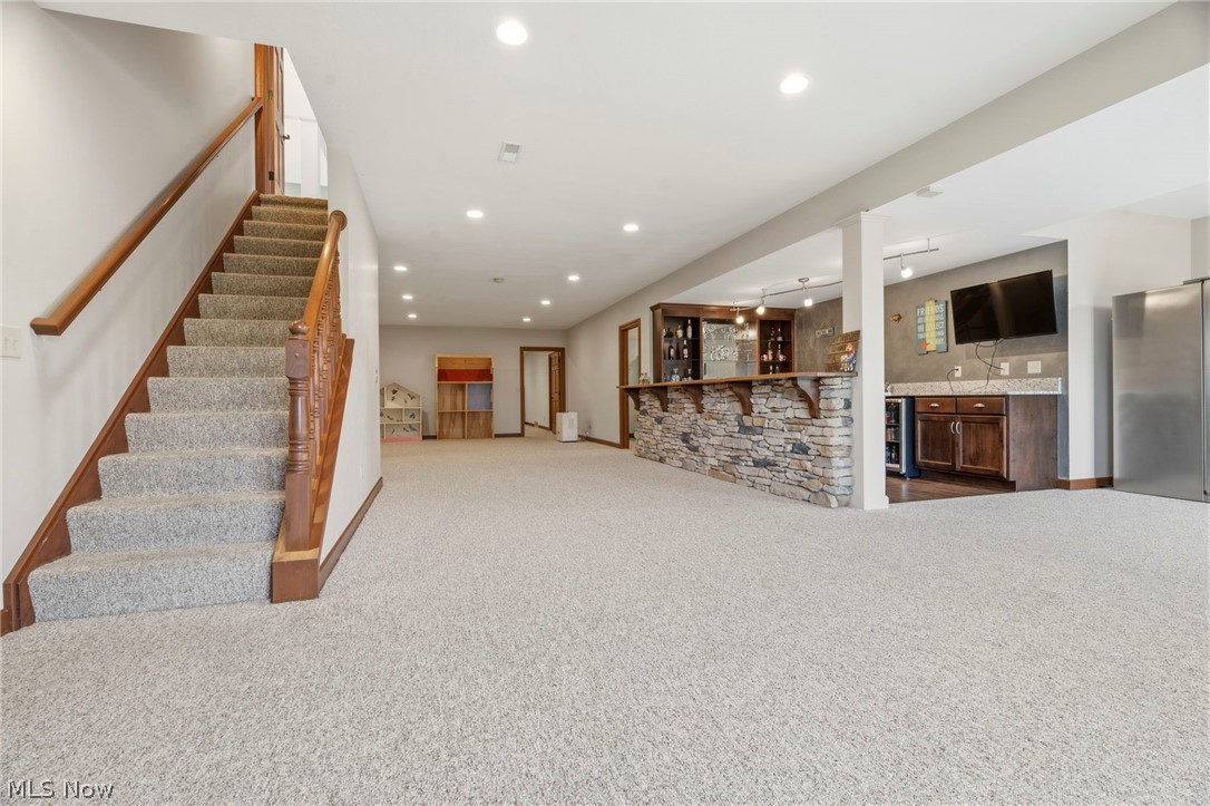 8233 Township Road 466 Lakeville OH 44638