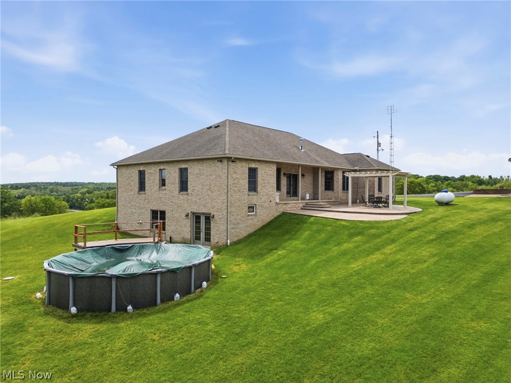 8233 Township Road 466 Lakeville OH 44638