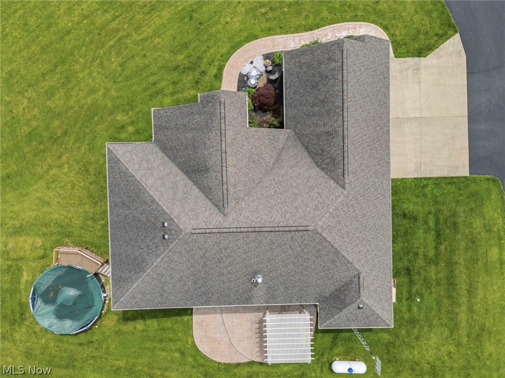8233 Township Road 466 Lakeville OH 44638
