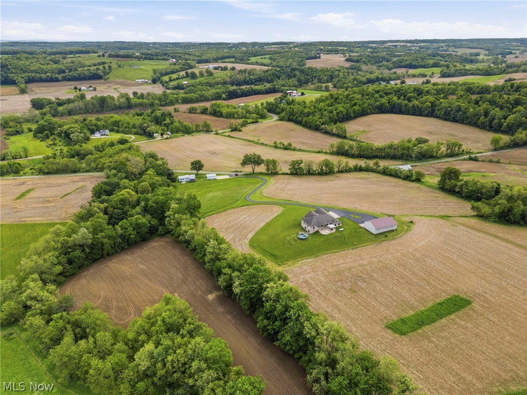 8233 Township Road 466 Lakeville OH 44638