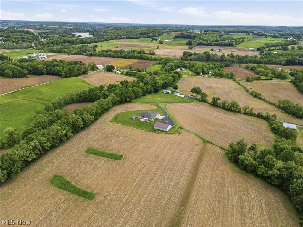 8233 Township Road 466 Lakeville OH 44638