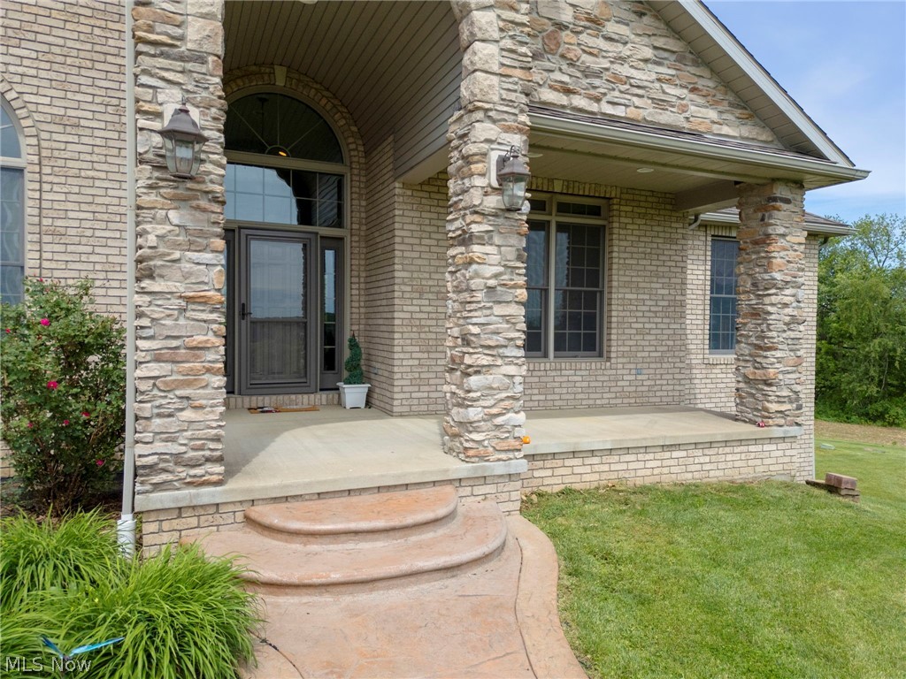 8233 Township Road 466 Lakeville OH 44638