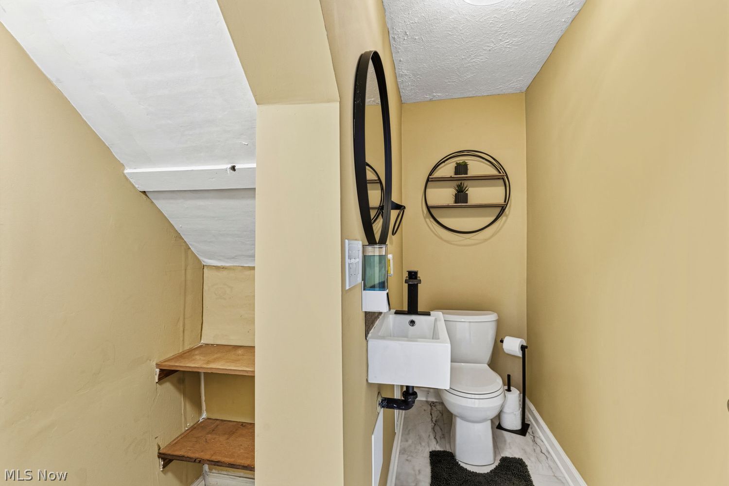 314 Lear Road Avon Lake OH 44012